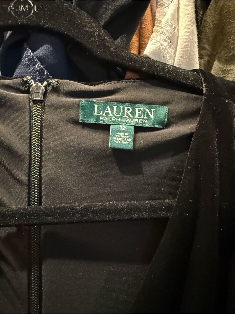 Lauren Ralph Lauren Black Velvet Wrap Dress Size 12 Long Sleeve - Picture 2 of 8